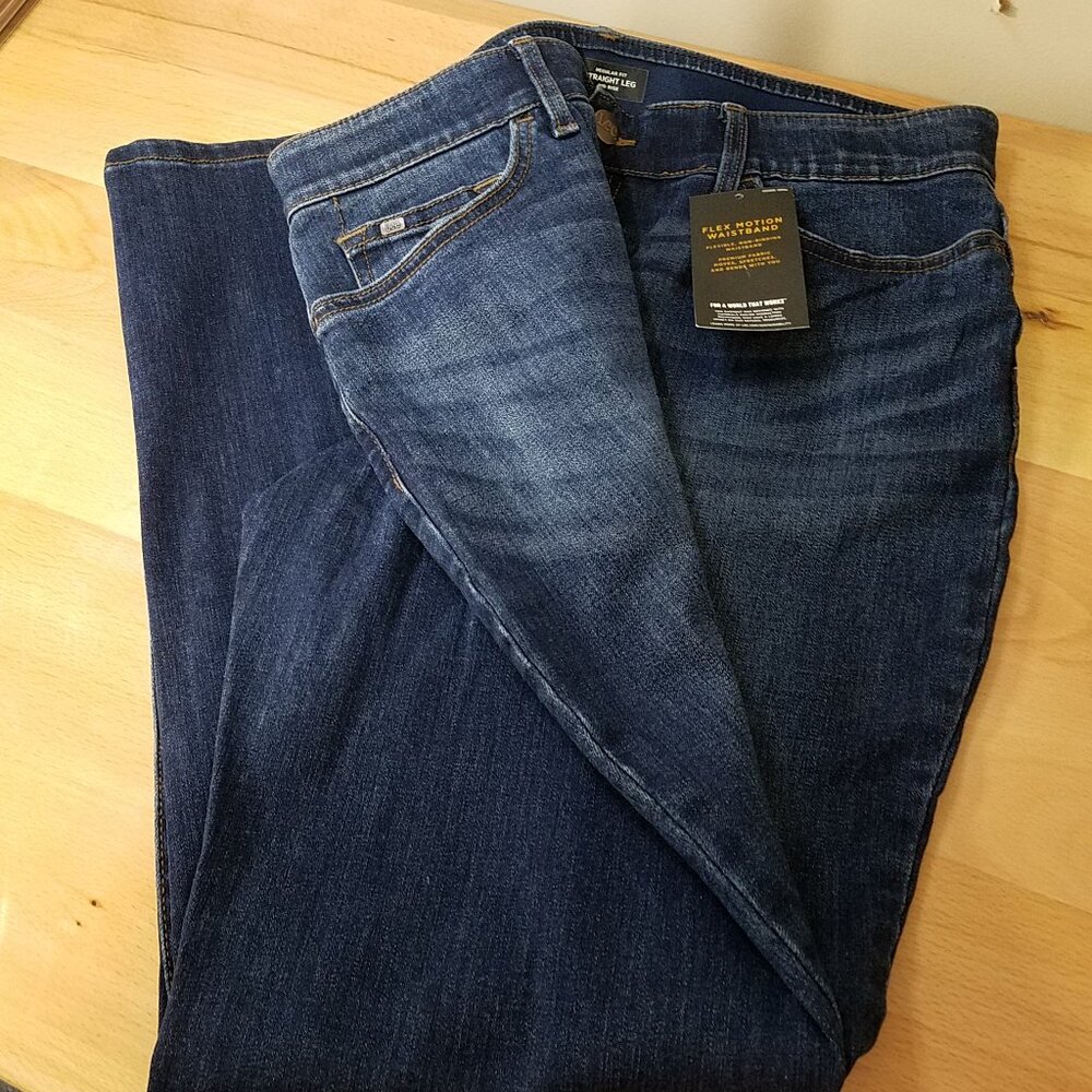 Lee Women’s Dark Wash Jeans 14M Straight Leg Mid Rise NWT!!!! - Picture 16 of 16
